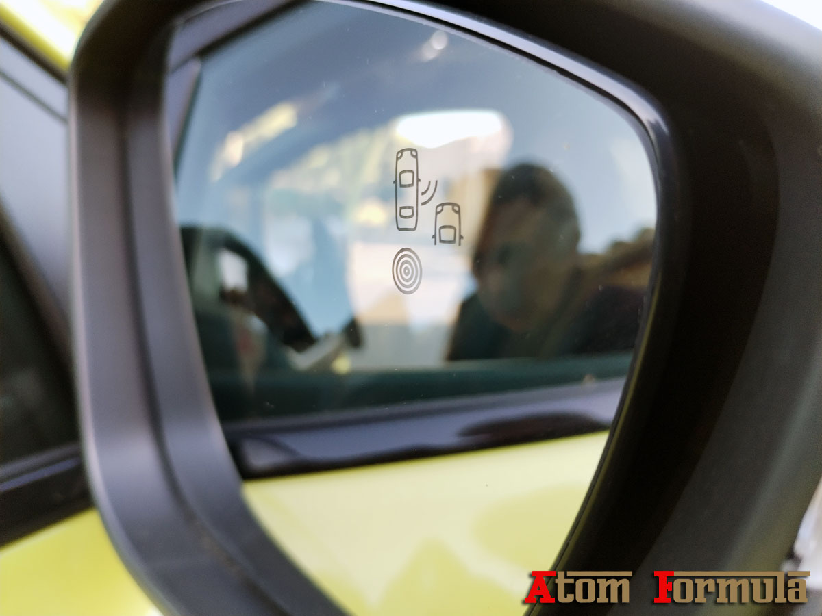 PEUGEOT 208 GT HYBRID 110 ch e-DCS6