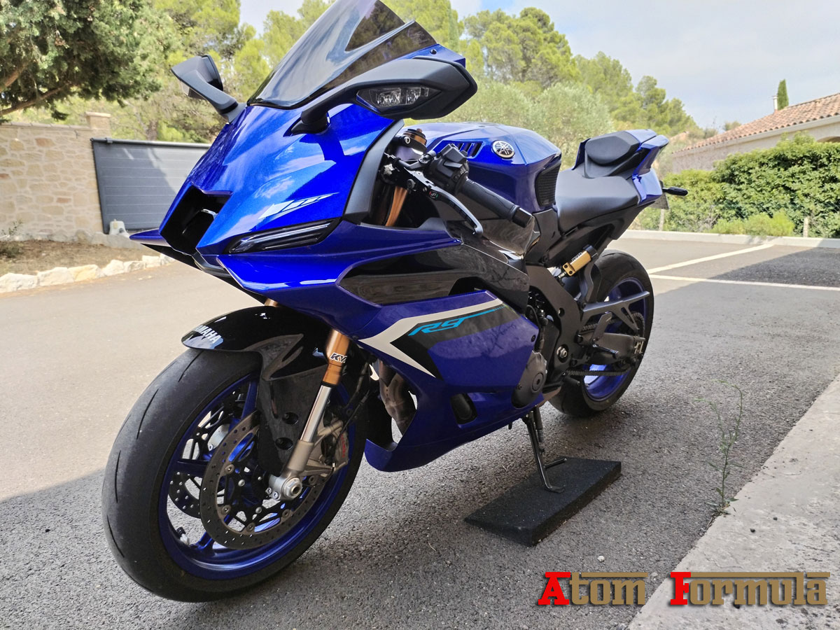YAMAHA YZF-R9