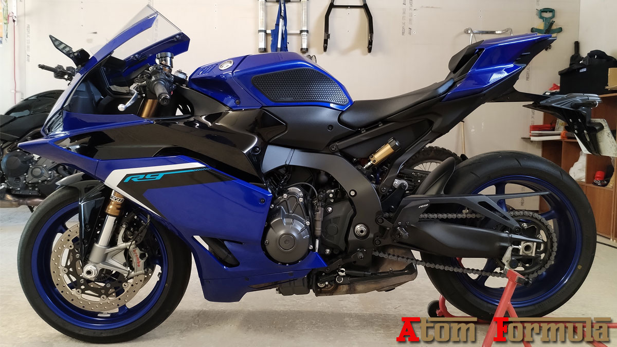 YAMAHA YZF-R9